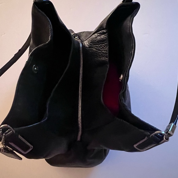 *REDUCED Coach Large Leather 3 compartment Black Purse - Picture 2 of 14